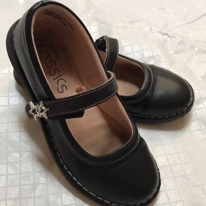 SOLD Dynasty Classics Girl Mary Jane shoes